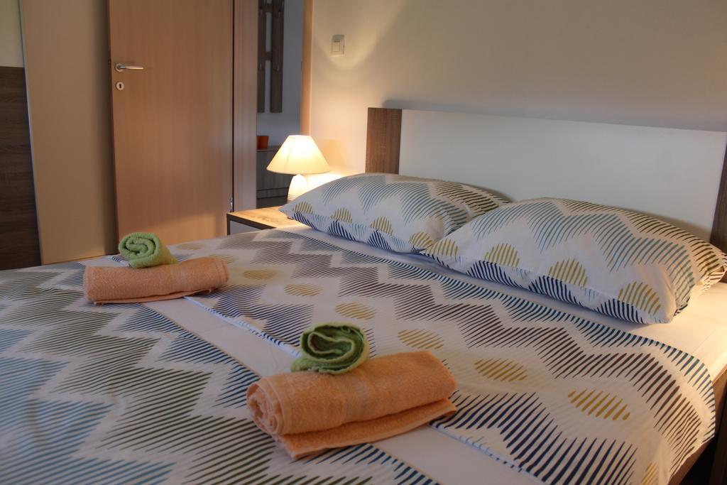 Apartments Bellator Šilo Екстериор снимка