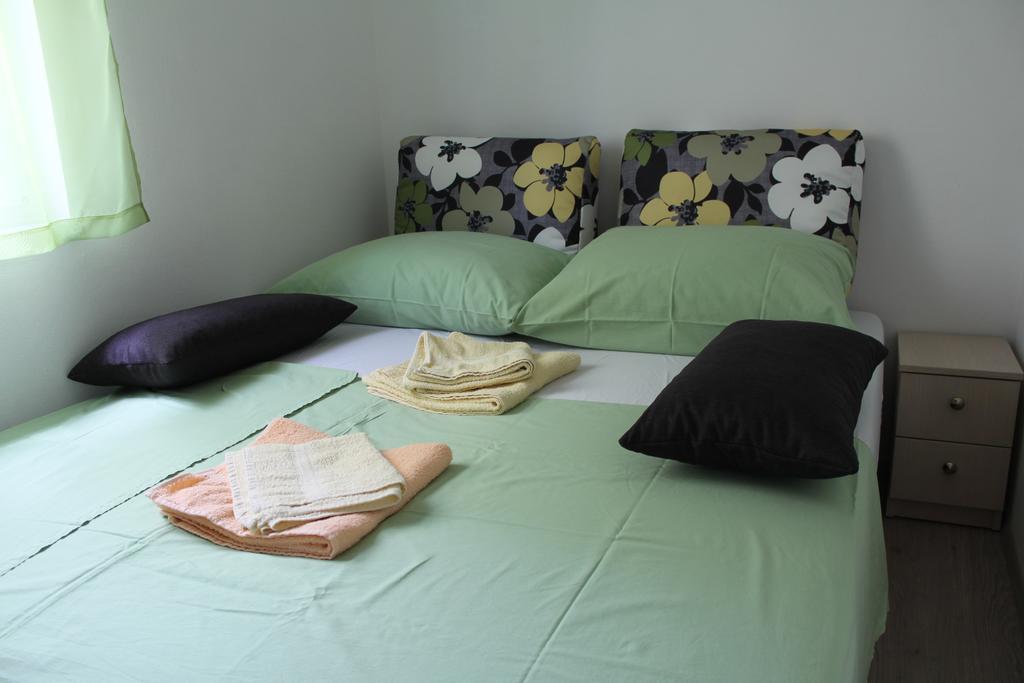 Apartments Bellator Šilo Екстериор снимка
