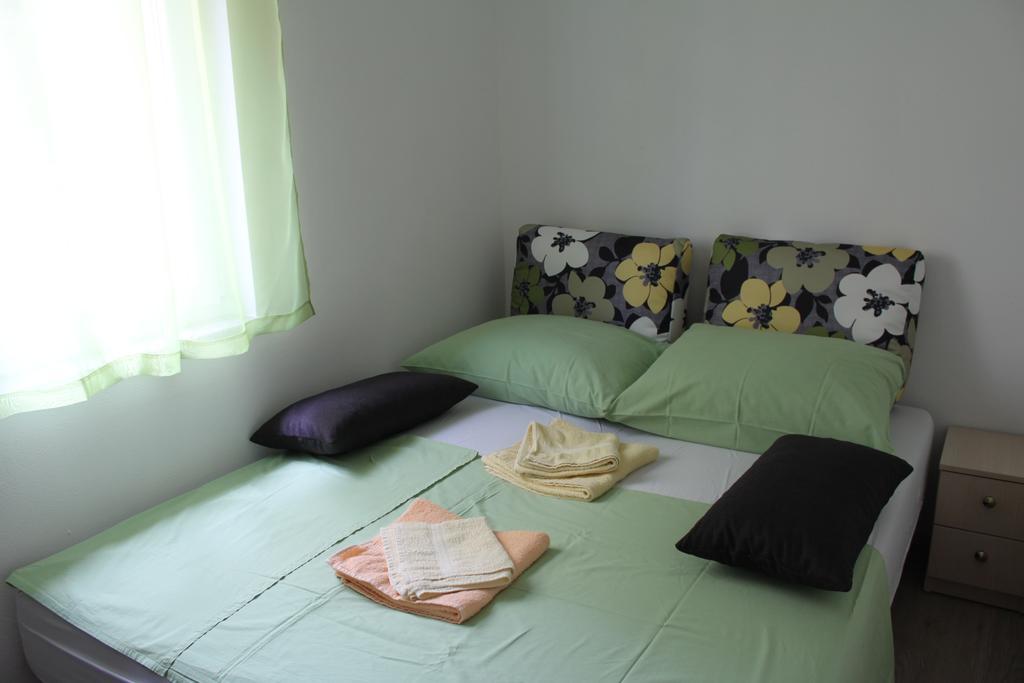 Apartments Bellator Šilo Екстериор снимка